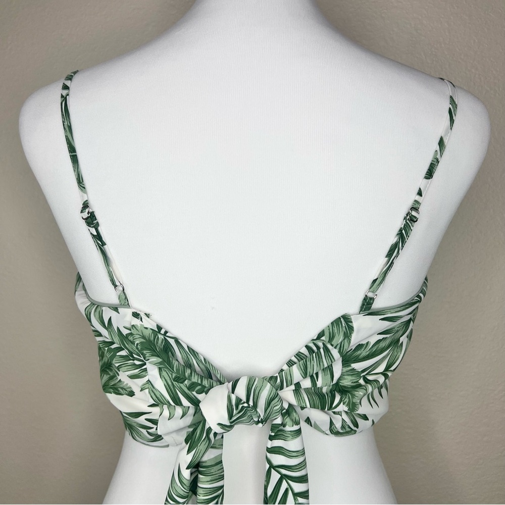 Lulus Next Vacay Tropical Floral Green Leaf Print Tie-Back Sleeveless Crop Top - Picture 8 of 12
